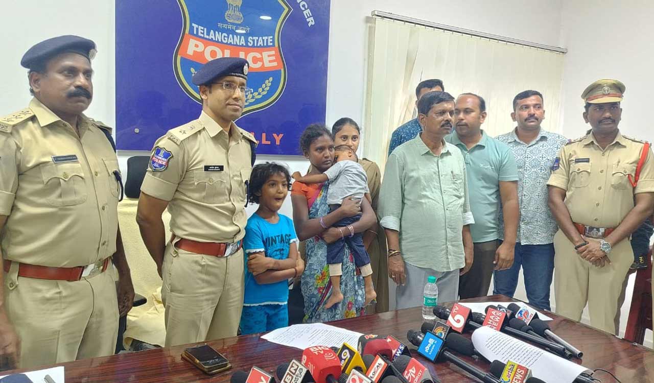 Jagtial: Kidnapped two-year-old boy rescued by cops in Metpalli