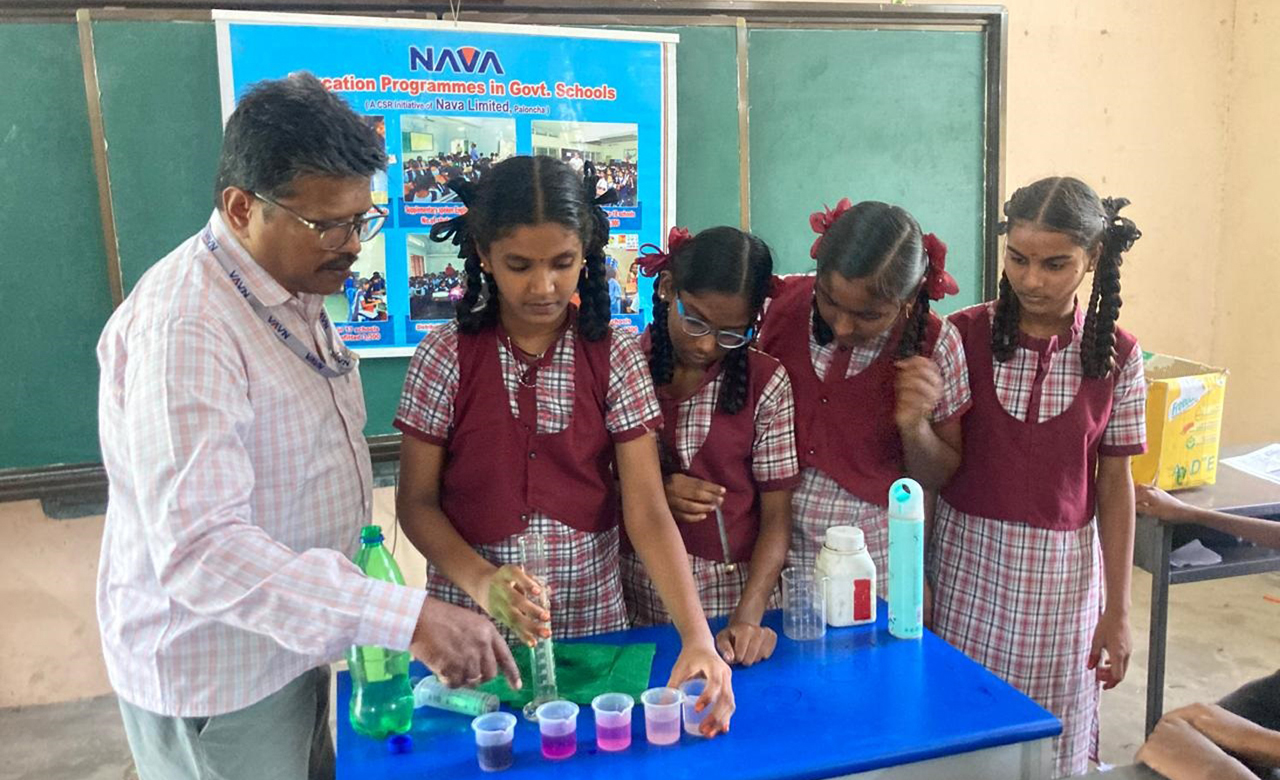 Kothagudem: Mobile science laboratory helps rural students gain practical knowledge