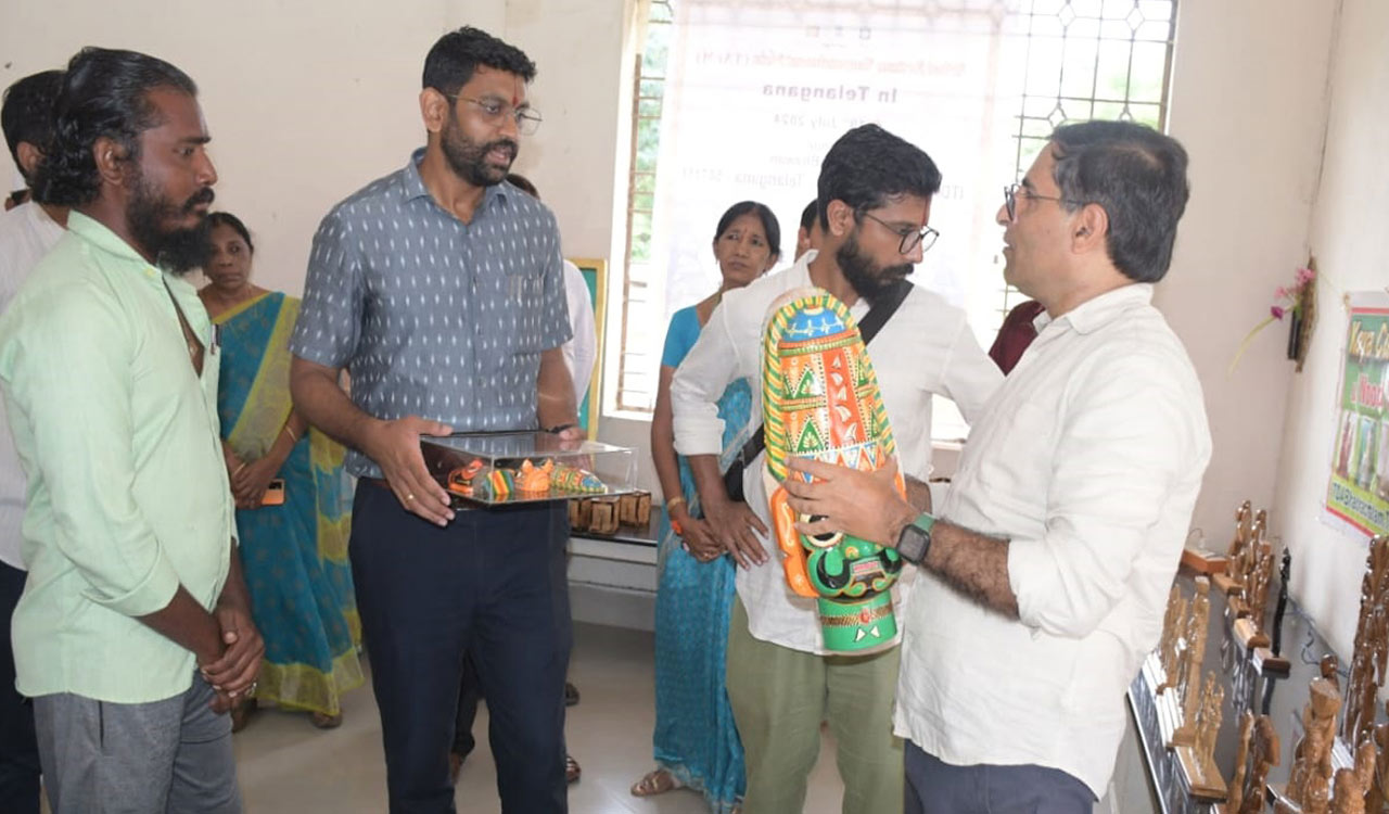 NID Ahmedabad team visits Bhadrachalam ITDA tribal museum