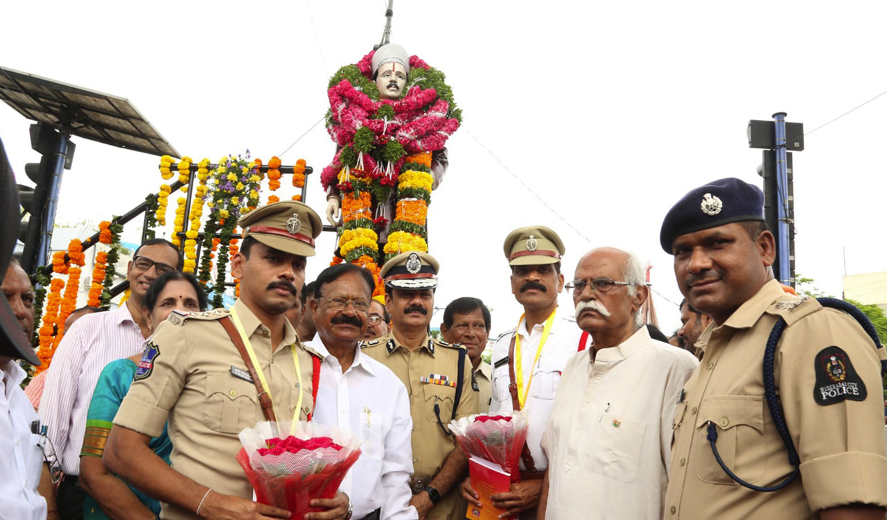 CP Sreenivas Reddy pays tribute to Raja Bahadur on 155th birth anniversary