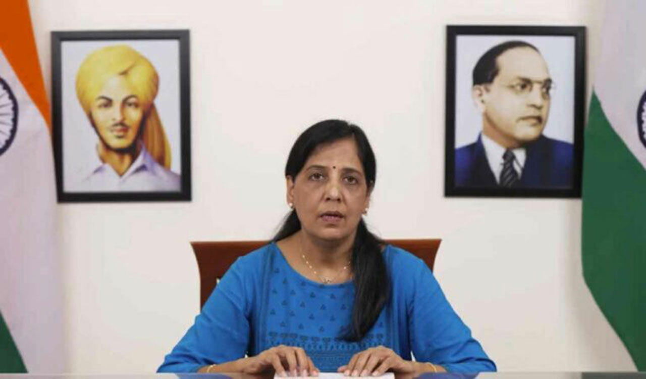 Sisodia says Sunita Kejriwal’s political role may end after Delhi CM’s release