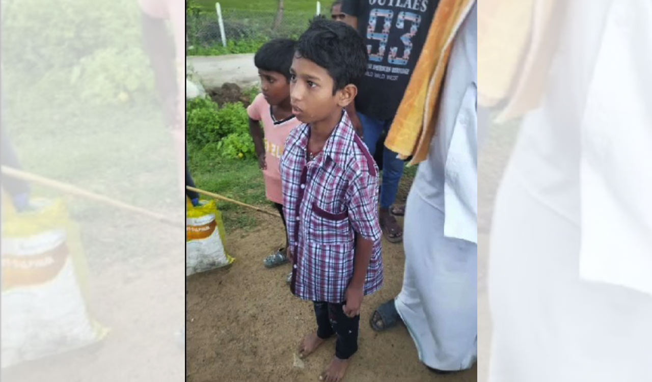 Telangana: Father ties up son in gunny bag and dumps him in lake