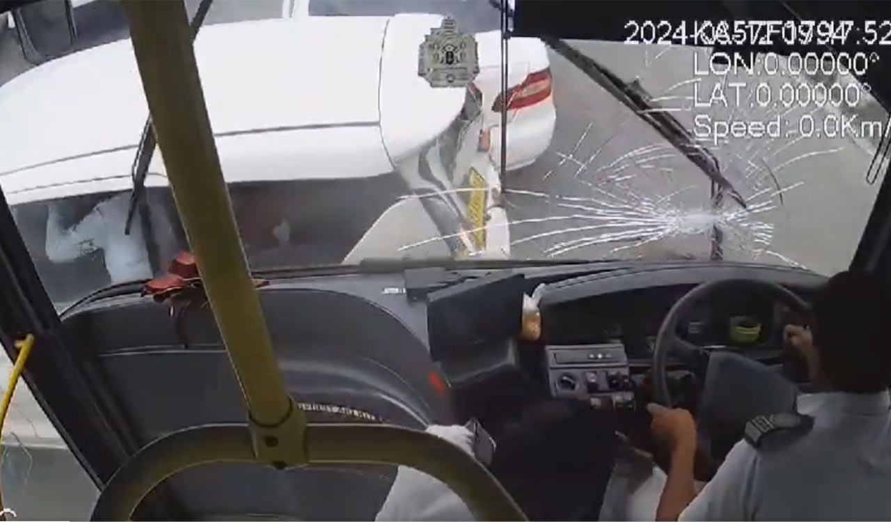 Watch: Govt bus goes out-of-control, ploughs into multiple vehicles in Bengaluru