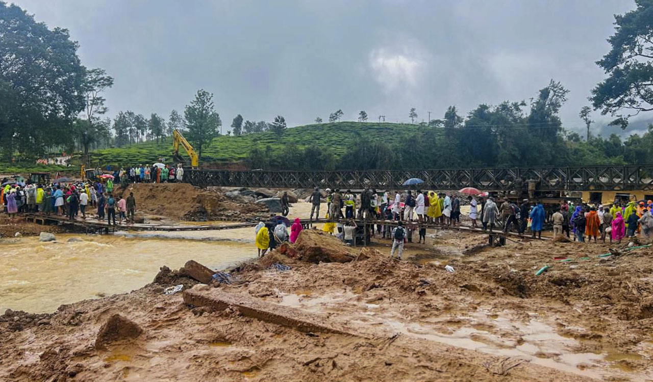Wayanad landslide: Braving adverse terrain, 40 teams of rescuers begin search operations