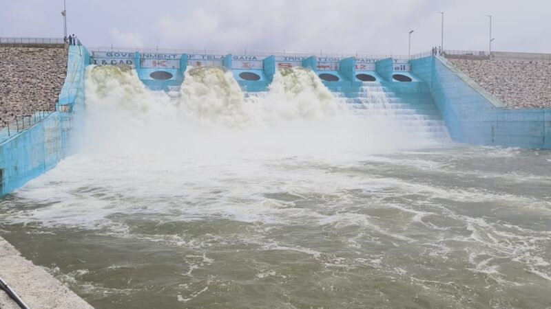 Water being pumped into Mallanna Sagar from Ranganayaka Sagar in Siddipet district on Thursday. Photo by Bingi Srinivas