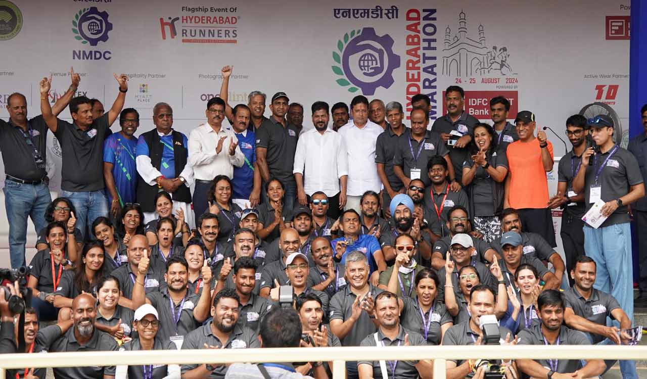 Massive turnout at NMDC Hyderabad Marathon