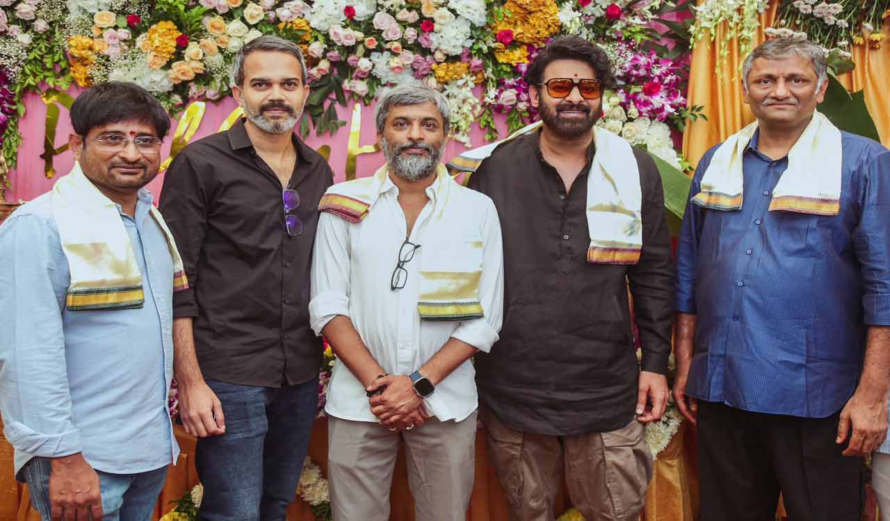 Prabhas teams up with Hanu Raghavapudi for historical drama ‘Fauji’