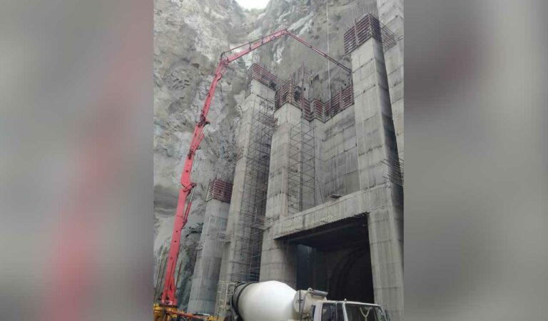 The project was intended to draw water from the dead storage levels of the Nagarjuna Sagar Project even when its water levels are critically low