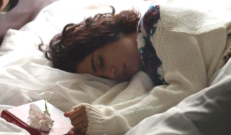 The study, led by Oregon Health & Science University (OHSU) in the US, finds that maintaining sleep hygiene, such as putting your screen away at night or going to bed when you're exhausted, can make a person healthier