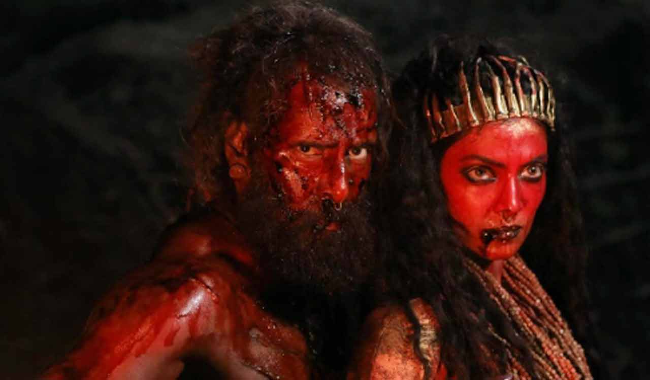 Malavika Mohanan shares unseen picture with Chiyaan Vikram from ‘Thangalaan’