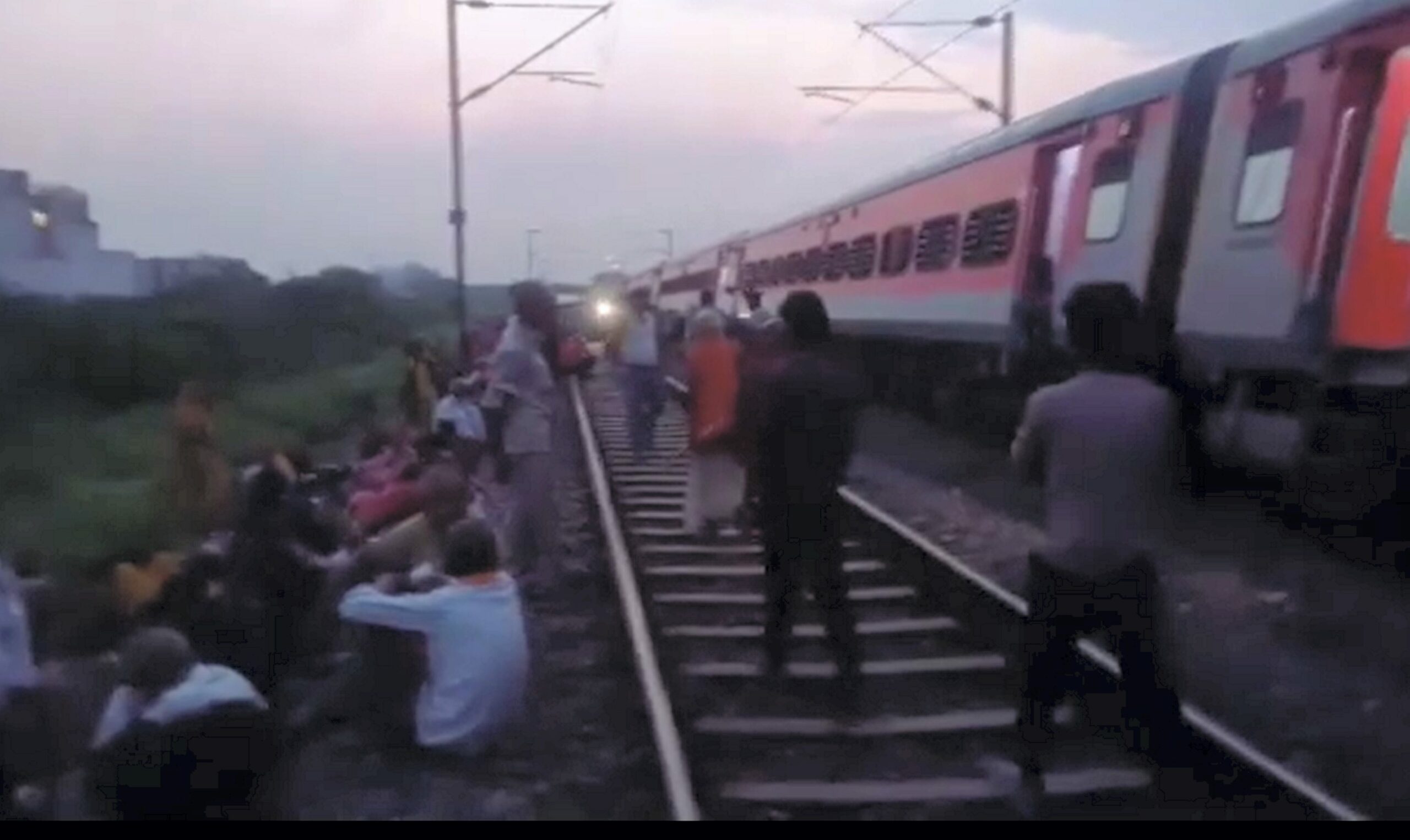 Sabarmati Express derails near Kanpur, none injured