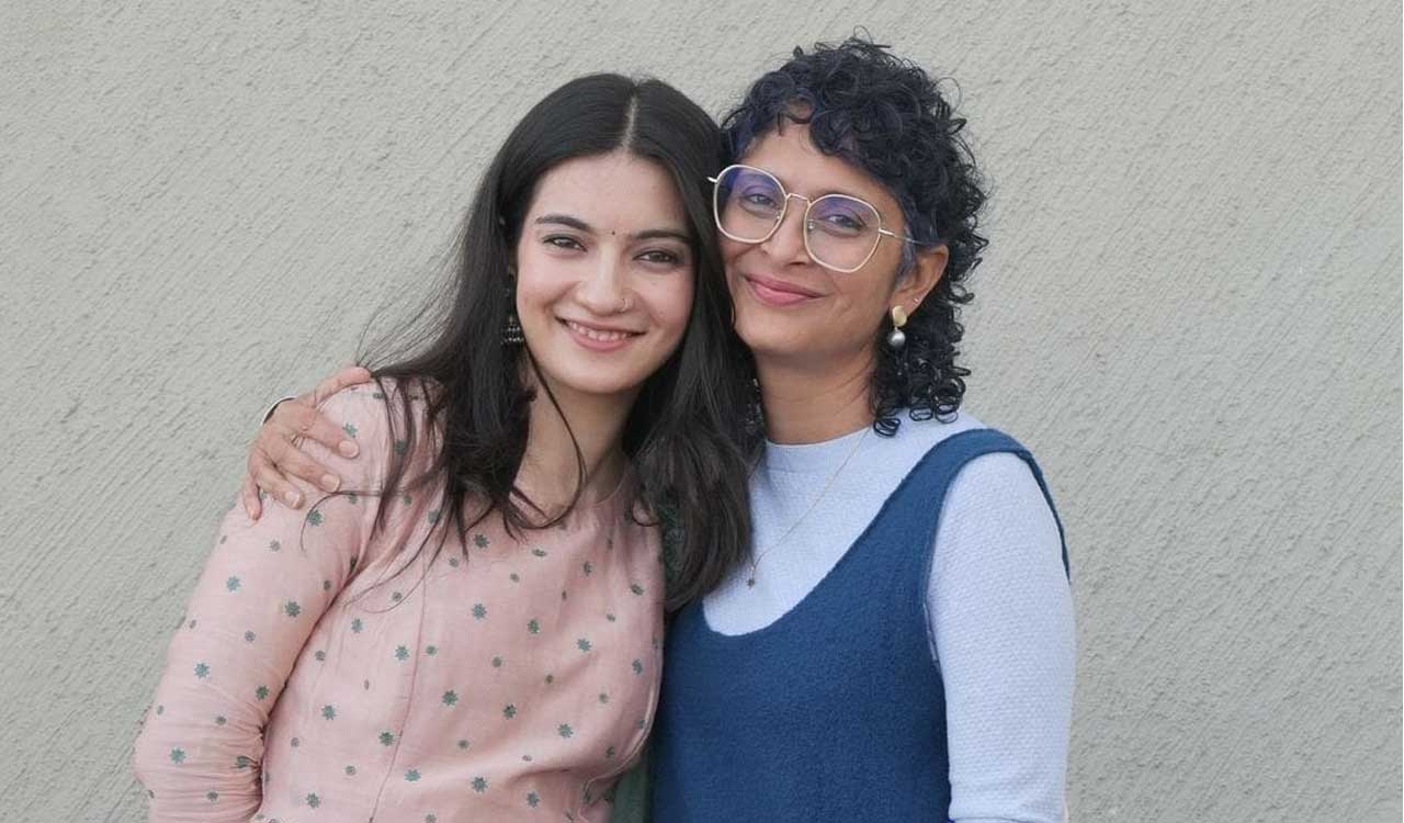 Pratibha Ranta thanks Kiran Rao for taking her ‘beneath’ her ‘wings’ for Laapataa Ladies
