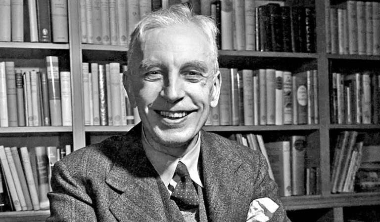 Arnold J Toynbee