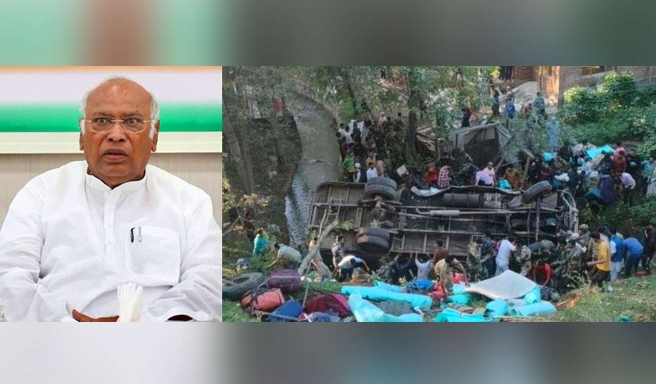 Kharge offers condolences to families of BSF Jawans killed in accident