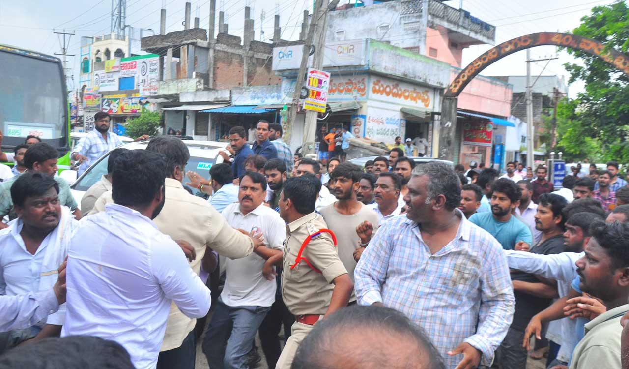 Congress workers attack Harish Rao, BRS workers injured in Khammam