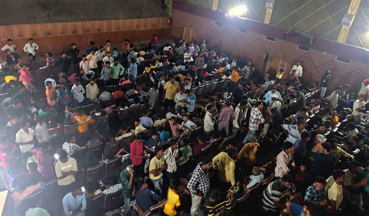 Fans vandalise theatre over delay in screening Devara movie in Kothagudem