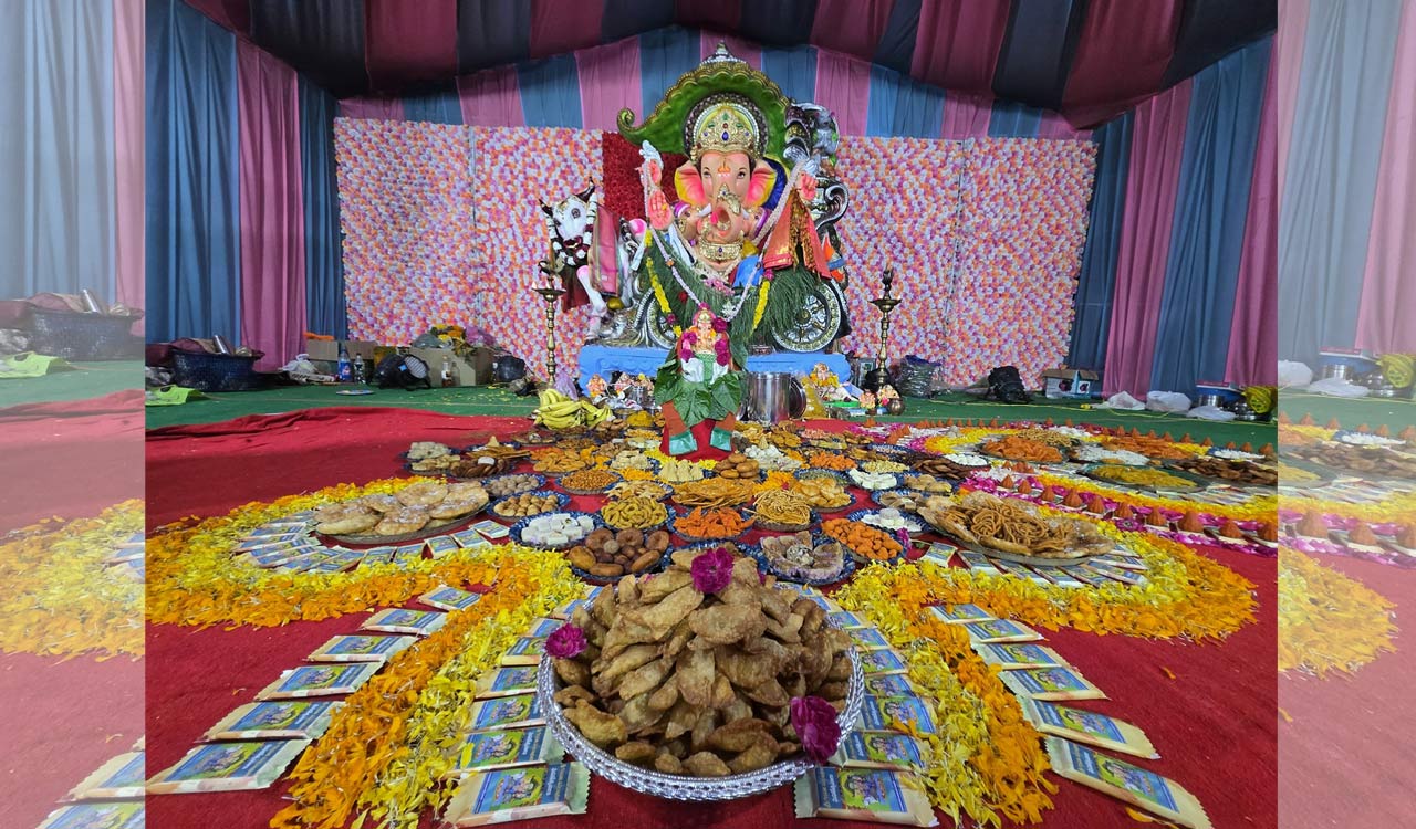 How many offerings would devotees make to Lord Ganesha?