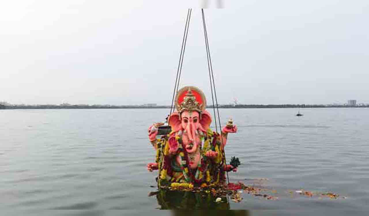 GHMC makes elaborate arrangements for hassle free immersion of Ganesh idols in Hyderabad