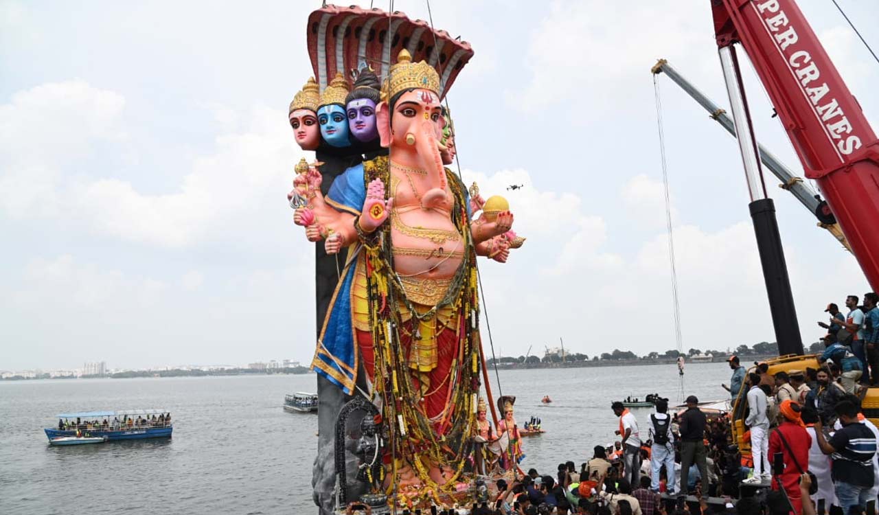 Hyderabad: Immersion of Khairatabad Ganesh concludes