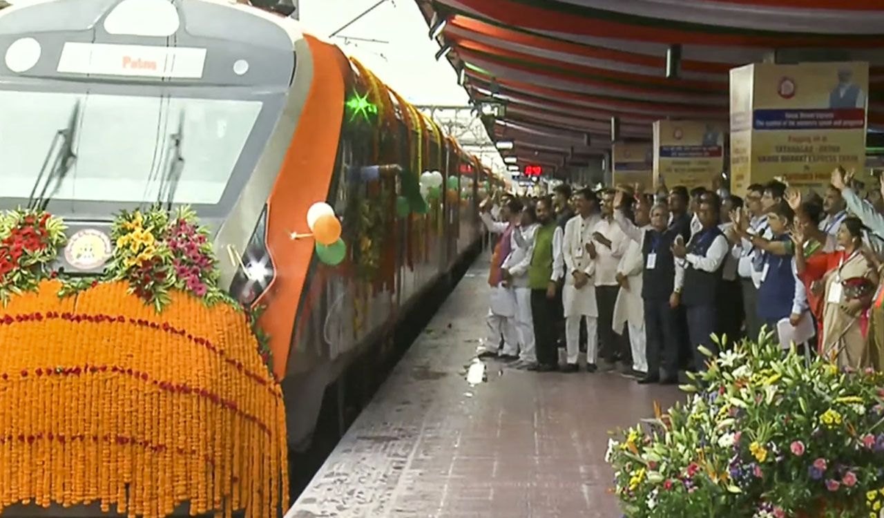 PM Modi virtually flags off six Vande Bharat trains at Jharkhand