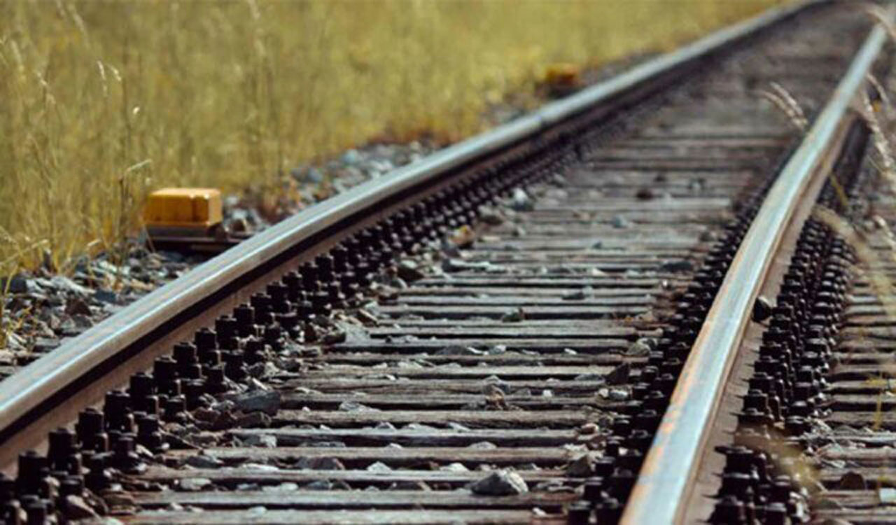Gujarat: Miscreants remove fishplates, loosen bolts on tracks in bid to derail trains