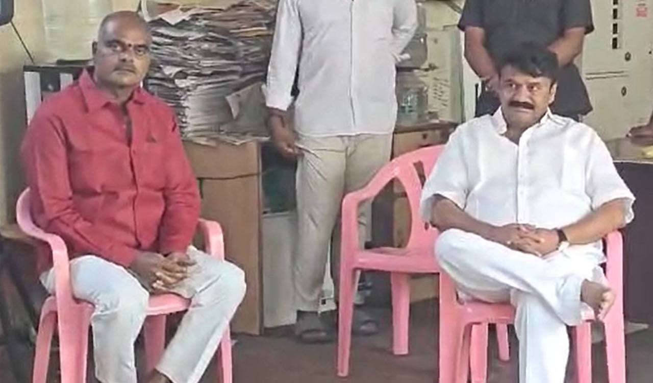 Several BRS leaders under house arrest in Hyderabad