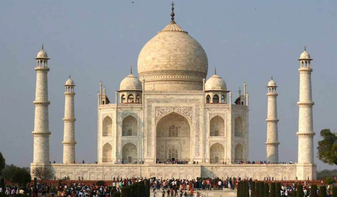 Rain water leaks from main dome of Taj Mahal, ASI claims no damage