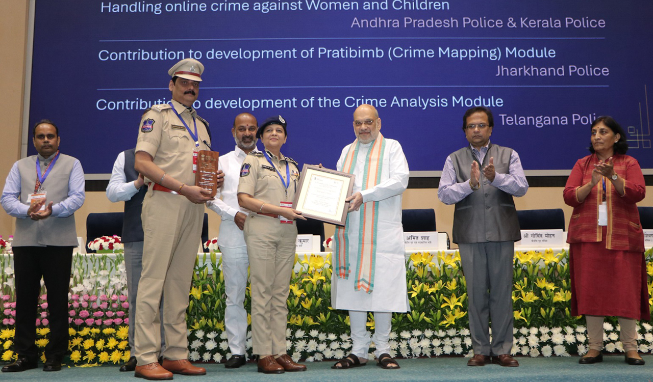 Telangana receives award for contribution in development of Crime Analysis Module