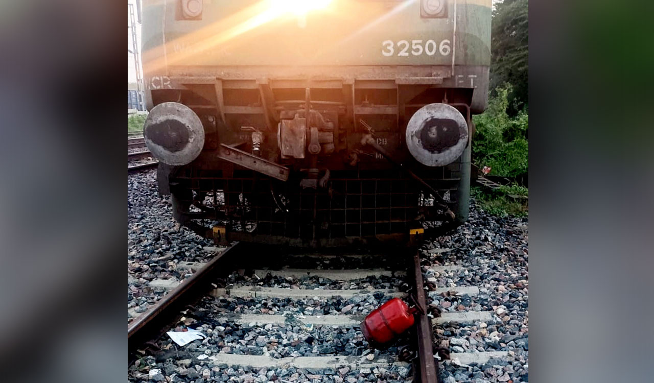 Sabotage bid? LPG cylinder found on railway track in UP’s Kanpur