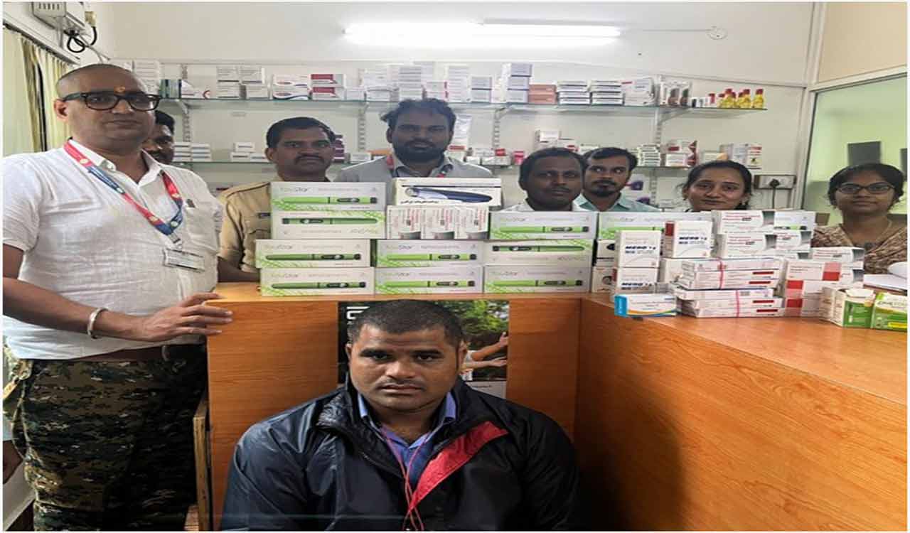 Hyderabad: TSDCA raids Tranaka medical store, seizes expired and sample drugs