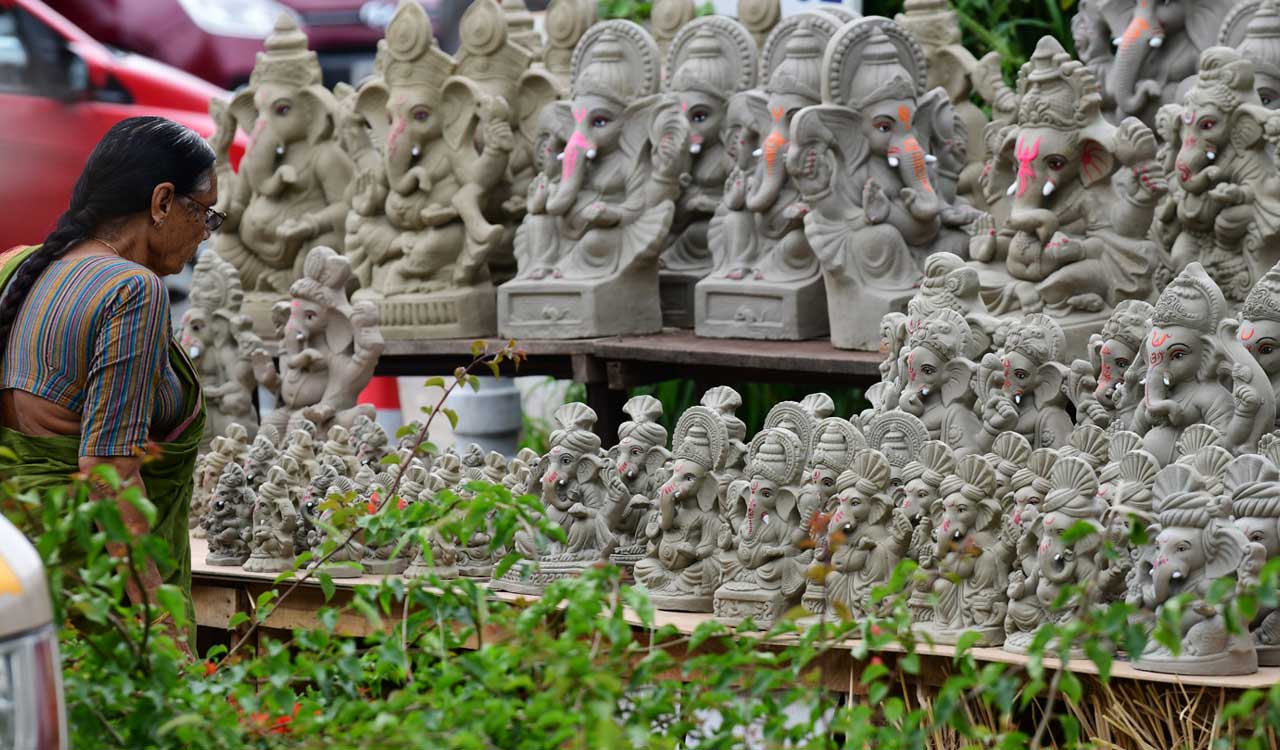 Hyderabad gears up for Ganesh Chaturthi, ecofriendly Ganesha idols