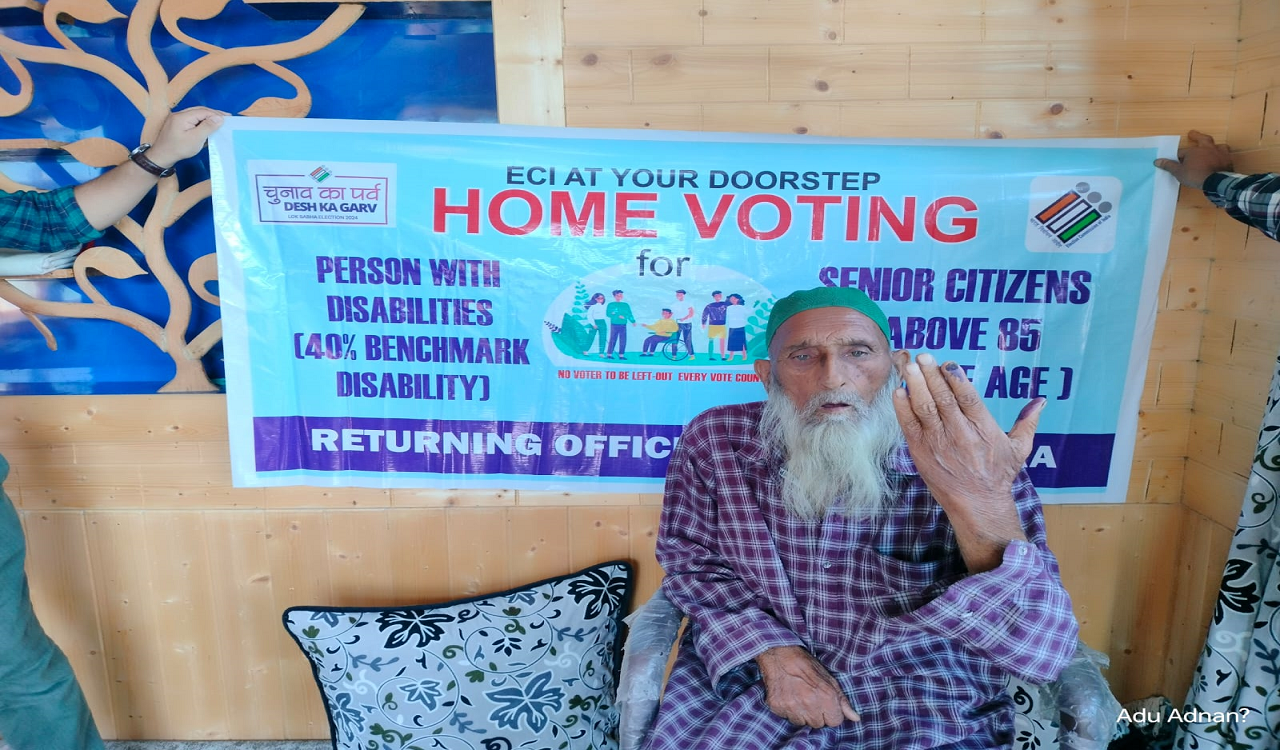 J&K polls: Home Voting continues on second day in Baramulla