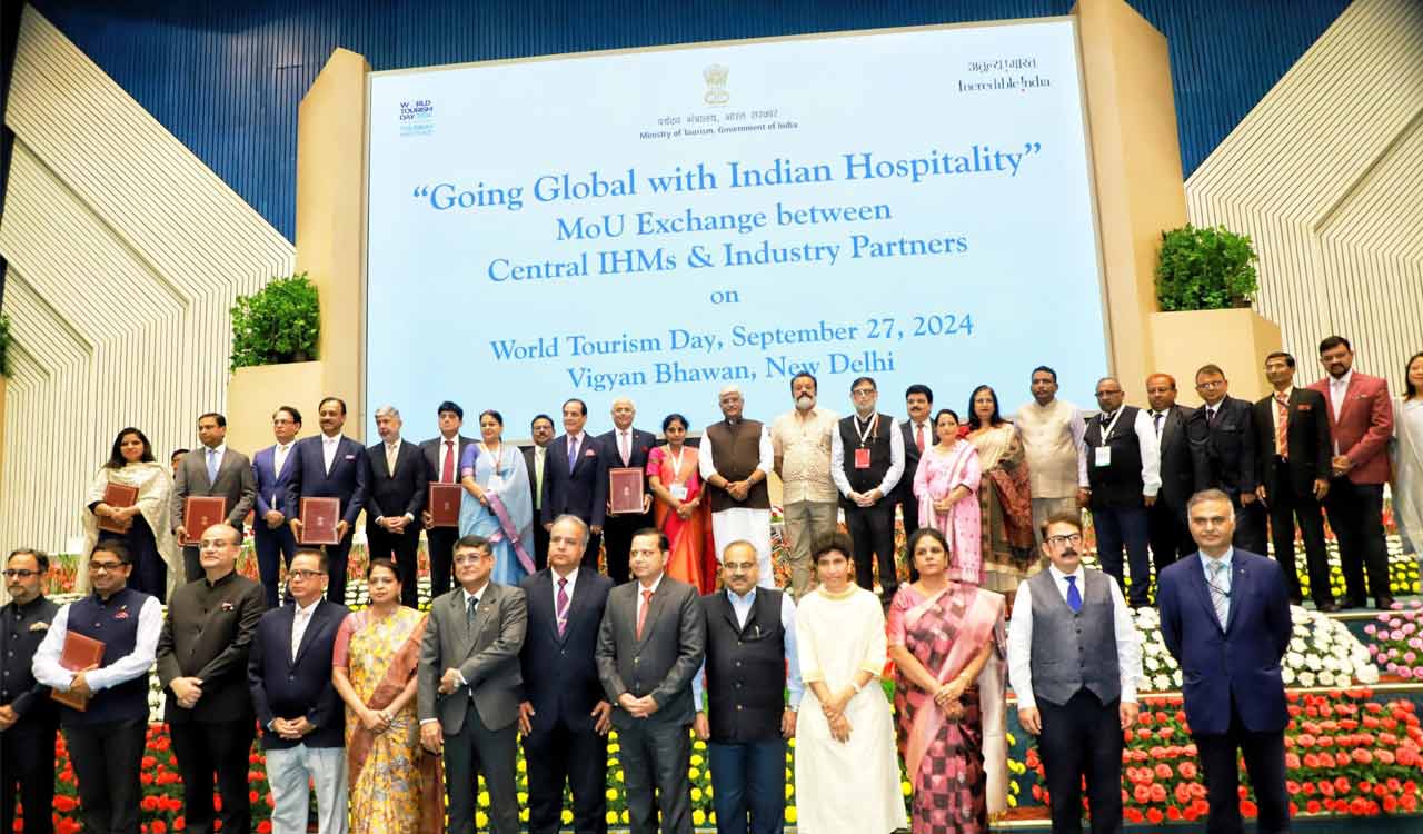 On World Tourism Day, Kerala wins top national honors