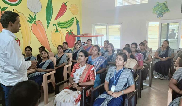 Addressing a press conference here on Friday, he said that those who got elected as Graduate MLC failed to resolve the problems of the graduates, unemployed and employees after winning the polls.