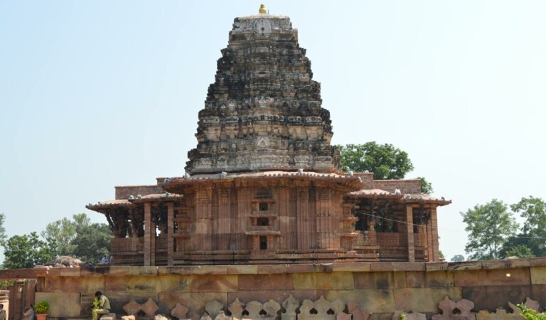 The tour will start from Yatri Niwas in Hyderabad at 6.30 am and return at 9.30 pm the same day. As part of the tour package, tourists will visit Bhadrakali, Padmakshi, Thousand Pillar Temple and Ramappa Temple. The package has been fixed at Rs.2,800 for adults and Rs.2,240 for children.