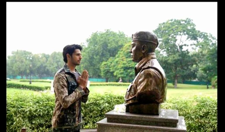 Reel Shershah Sidharth Malhotra pays tribute to real Shershah, Vikram Batra on his birth anniversary