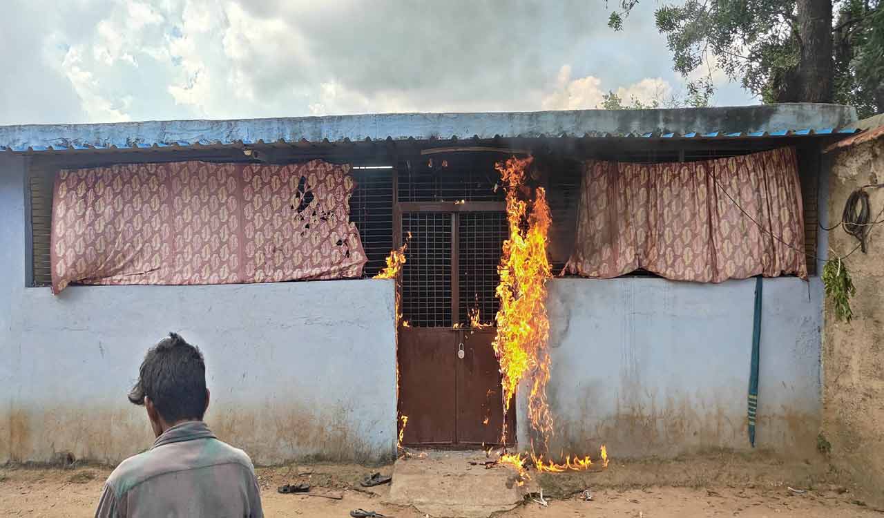 Rape of Class 7 girl: Public sets accused’s home on fire in Siddipet