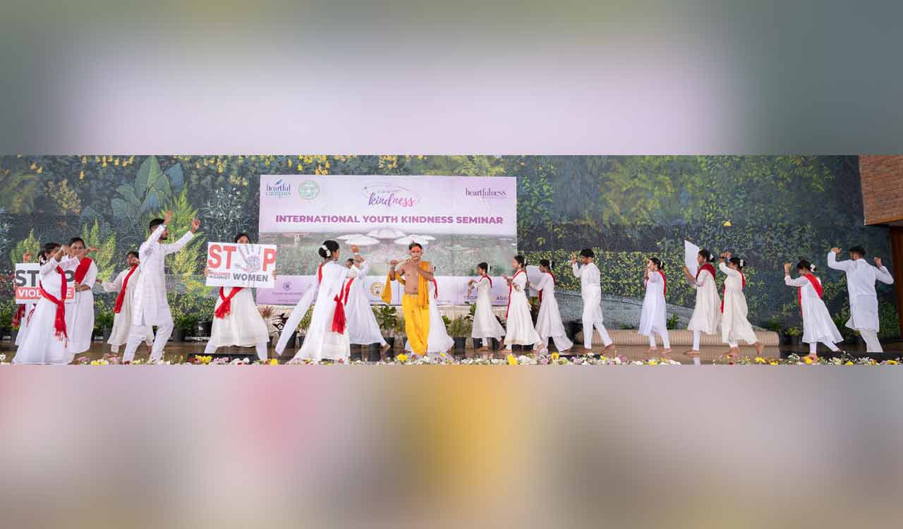 Hyderabad: Over 10k students attend ‘Rising with Kindness’ Youth Summit