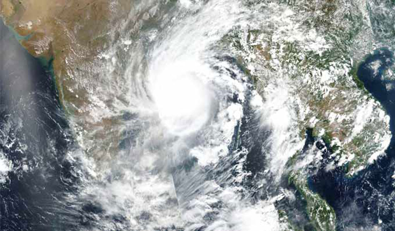 Cyclonic storm may hit Odisha-West Bengal coasts by October 24