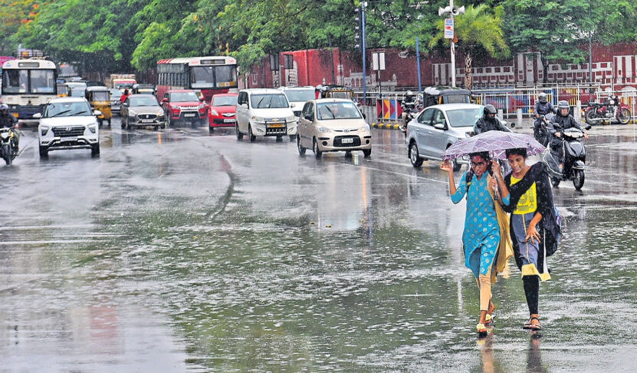 Heavy rain throws normal life out of gear in central and south Karnataka