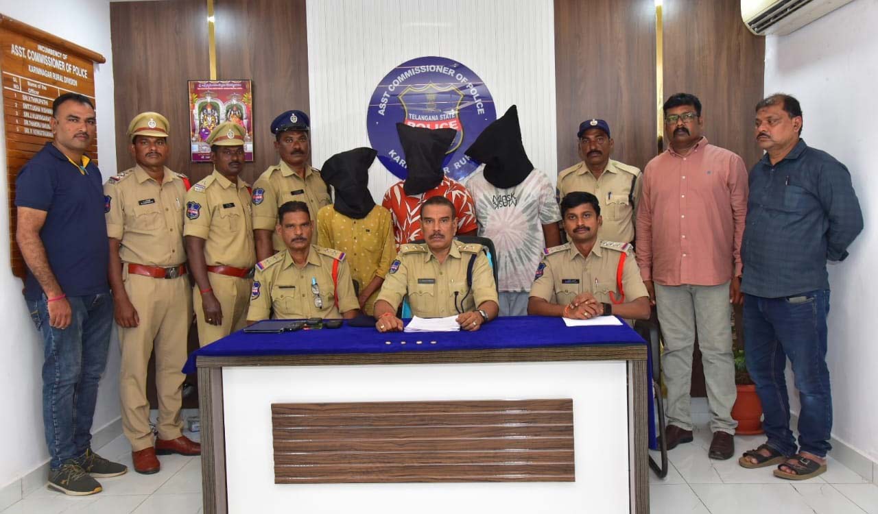 Karimnagar rural police arrest three chain snatchers