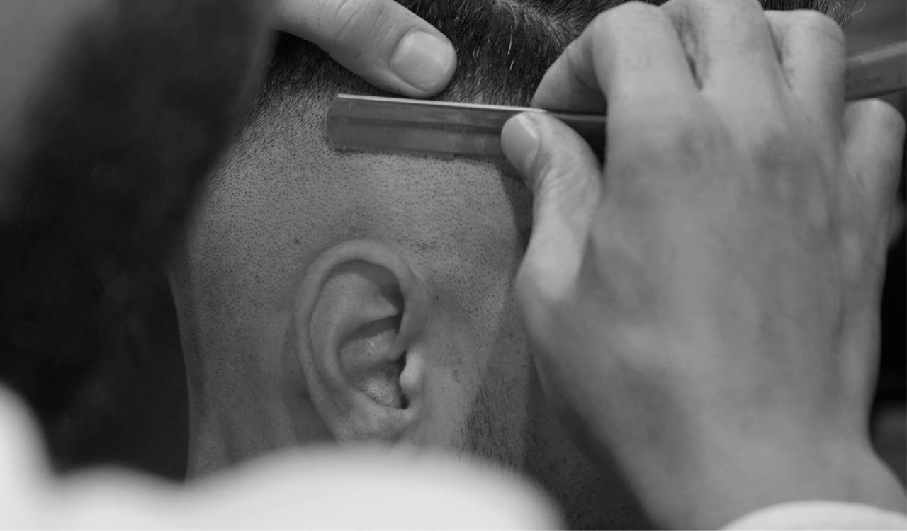 Cops tonsure youngsters for combing hair in front of SI, one attempts suicide