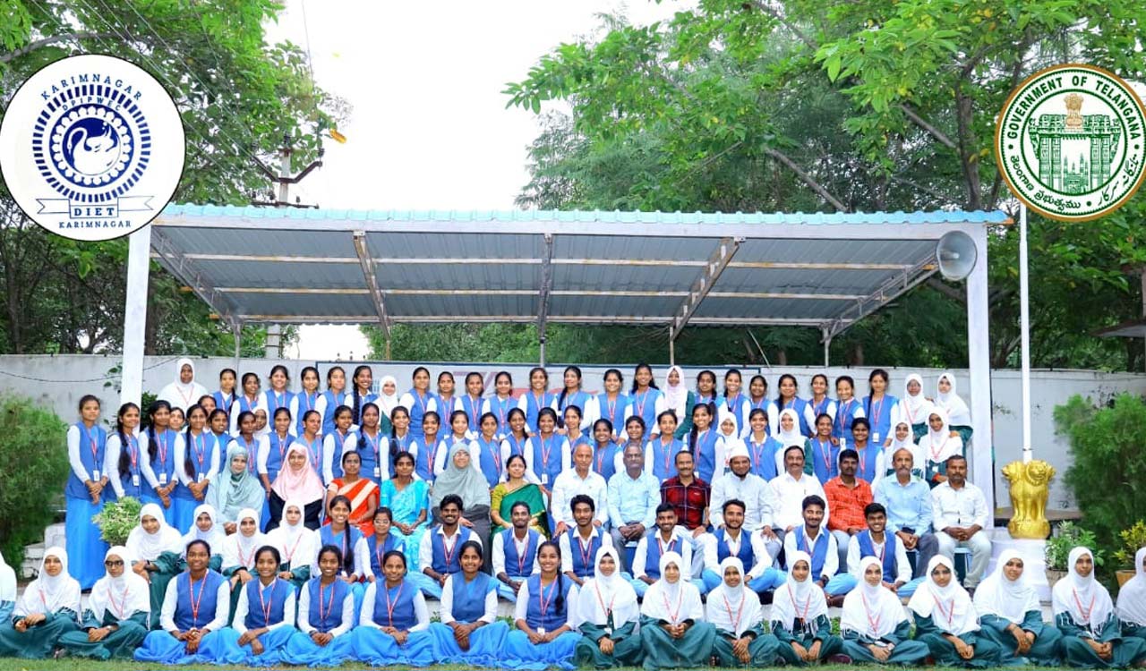 Karimnagar: 161 students of DIET college get teacher jobs in DSC