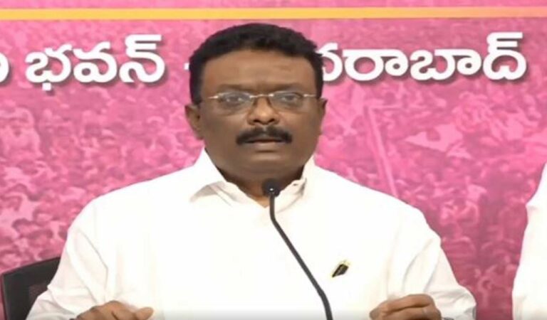 BRS leader Dasoju Sravan demands action against Konda Surekha