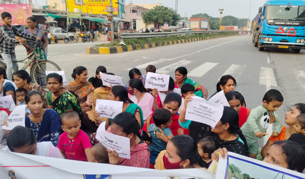 Telangana: Protests by families of police personnel spread to more parts