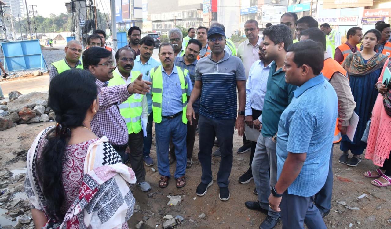 Flyover works undertaken as part of SRDP should be completed on war footing: GHMC Commissioner