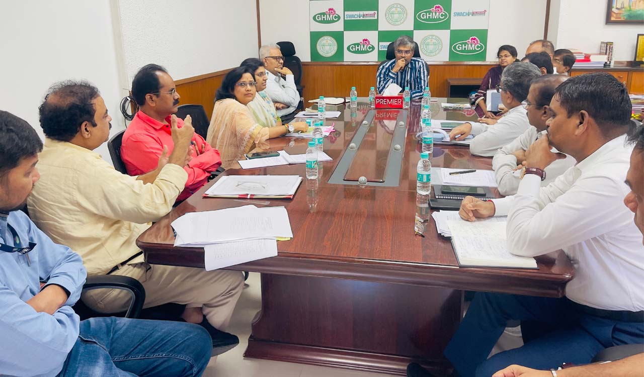 Better services should be provided to people of Hyderabad: GHMC Commissioner Ilambarithi