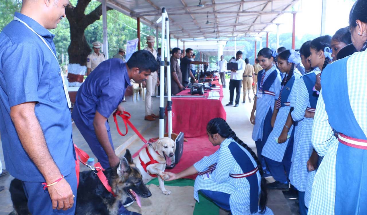 Khammam: Students sensitised to police duties at ‘Open House’ programme