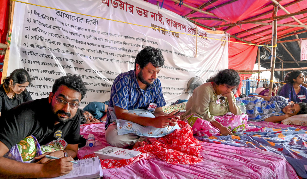 Bengal junior doctors refuse to relent, continue fast-unto-death