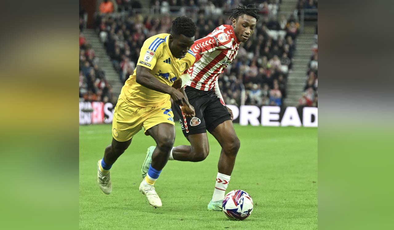 Leeds Goalkeeper Illan Meslier’s late error costs team crucial win in 2-2 draw with sunderland